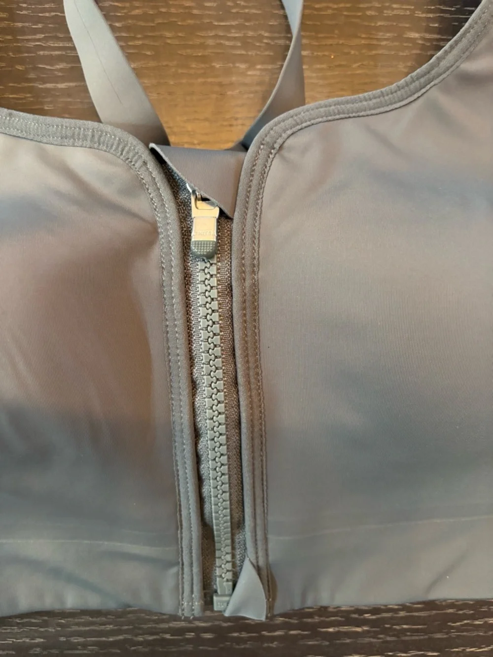 Athleta Advance Zip Front Bra Size 34B